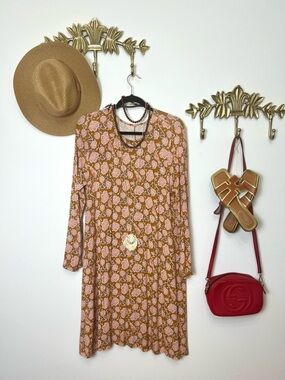 Boho Floral Long Sleeve Dress - Pink on Brown M/L ptp 21” l 38.5”
